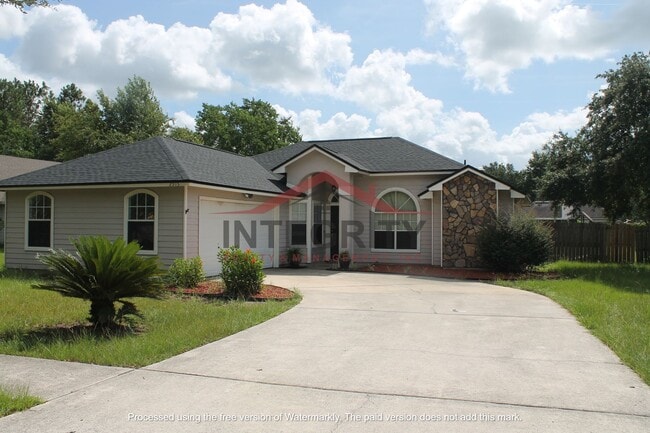property at 2915 Whirlaway Ct