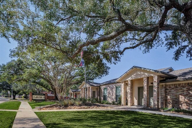 property at 21602 Park Downe Ln