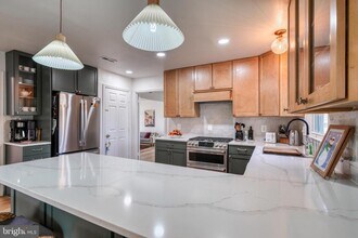 14235 Masterpiece Ln in North Potomac, MD - Building Photo - Building Photo