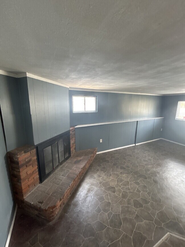 2036 Bella Clare Dr in St. Louis, MO - Building Photo - Building Photo