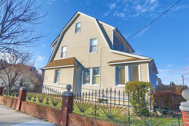 216-64 113th Dr in Queens, NY - Building Photo - Building Photo