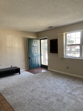 1618 Thrush Ter, Unit 1618 in St. Louis, MO - Foto de edificio - Building Photo