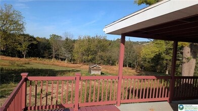 487 Club Rd in Bath, PA - Building Photo - Building Photo