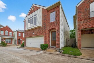 1750 Aden Dr in Houston, TX - Building Photo - Building Photo