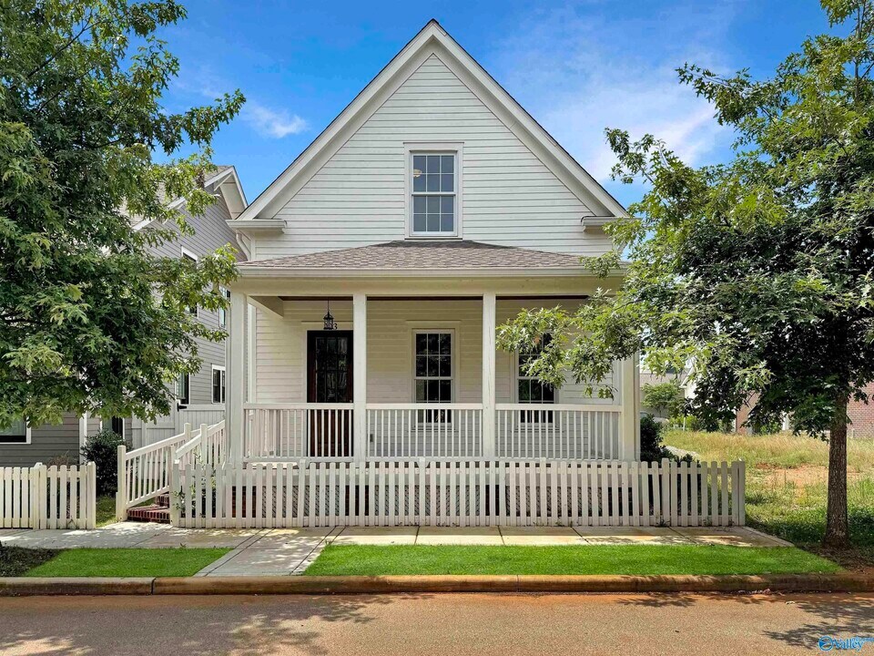 223 Mission St in Madison, AL - Building Photo