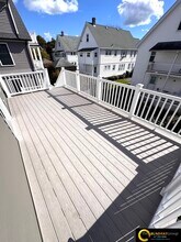 14 White St, Unit 2 in Arlington, MA - Building Photo - Building Photo