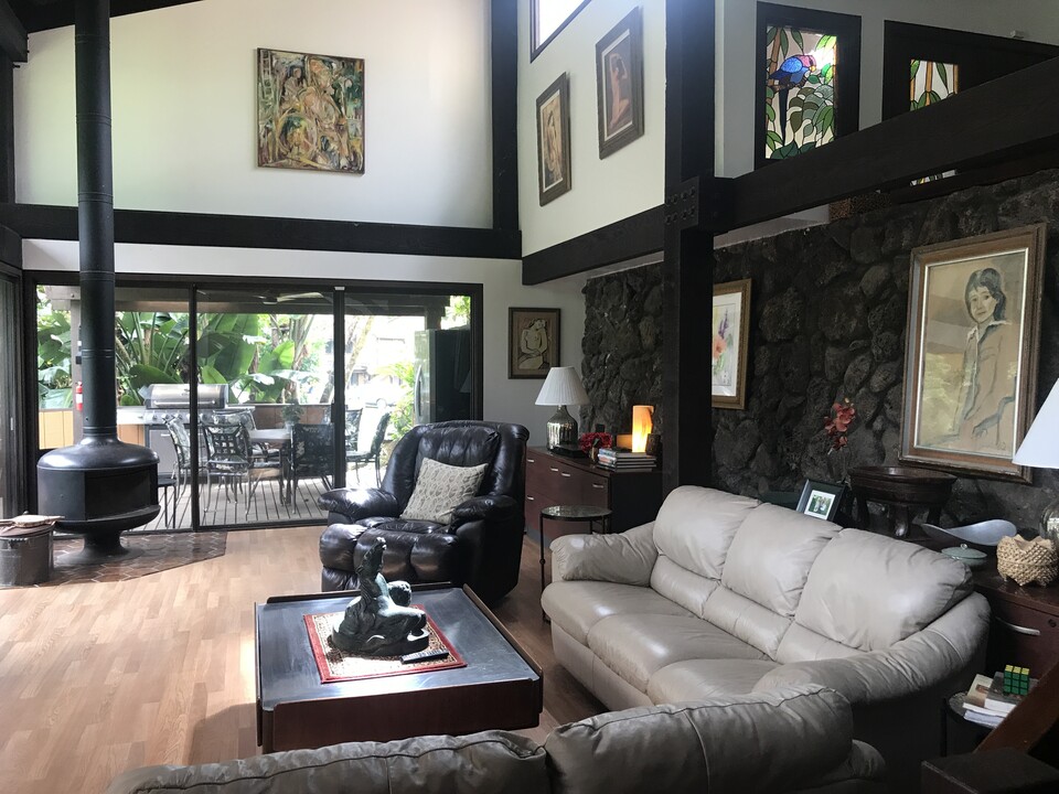 3939 Nuuanu Pali Dr in Honolulu, HI - Building Photo