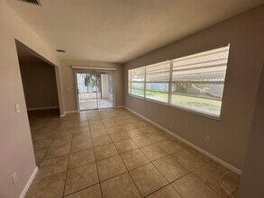 744 SE Fallon Dr in Port St. Lucie, FL - Building Photo - Building Photo