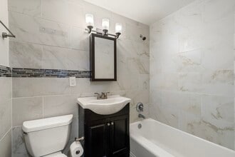 270 Beacon St, Unit 2 in Boston, MA - Building Photo - Building Photo