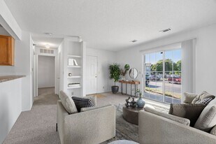 Park at Olathe Station in Olathe, KS - Building Photo