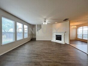 5841 Barrier Reef Dr in Fort Worth, TX - Building Photo - Building Photo