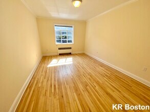 44 Francis St in Brookline, MA - Building Photo - Building Photo