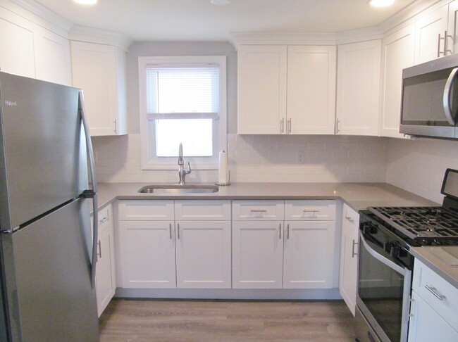11 Meehan Ave, Unit 2