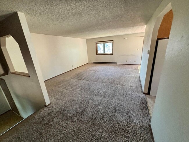 2108 E Carrington Ct in Laramie, WY - Building Photo - Building Photo