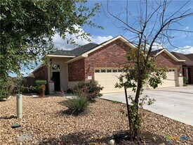 342 Creekside Curve in New Braunfels, TX - Building Photo
