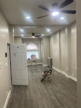 6326 S Saint Lawrence Ave, Unit 6326 in Chicago, IL - Foto de edificio - Building Photo