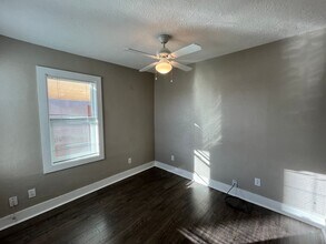 421 Prospect Ave NW in Albuquerque, NM - Building Photo - Building Photo