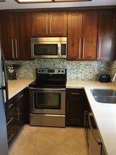 1400 Bowe Ave, Unit 1506 in Santa Clara, CA - Building Photo - Building Photo