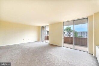 7505 Democracy Blvd in Bethesda, MD - Building Photo - Building Photo