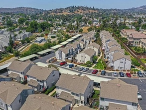 8929 Arlingdale Way in Spring Valley, CA - Building Photo - Building Photo