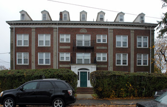 21 Kemper St in Quincy, MA - Foto de edificio - Building Photo