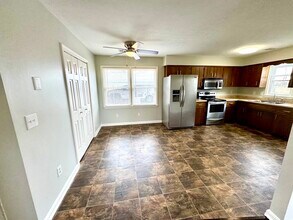 185 Stonehouse Rd in Bardstown, KY - Building Photo - Building Photo