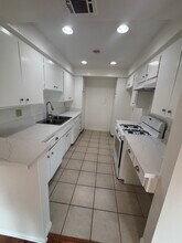 350 S Oakland in Pasadena, CA - Building Photo - Building Photo