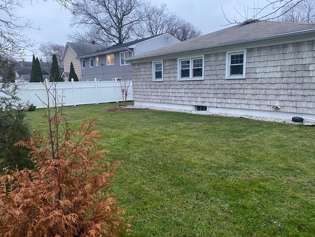 61 Fulton St in Clark, NJ - Building Photo - Building Photo