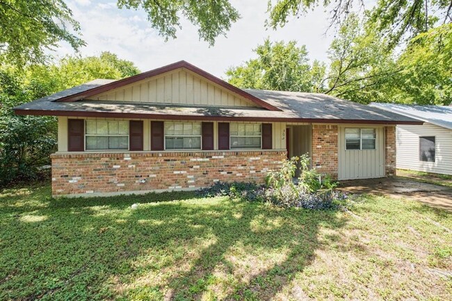 303 Sheffield Dr in Austin, TX - Building Photo - Building Photo