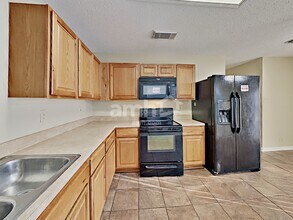 8935 Branding Field in San Antonio, TX - Building Photo - Building Photo
