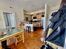 10 Bickford Ave in Boston, MA - Building Photo