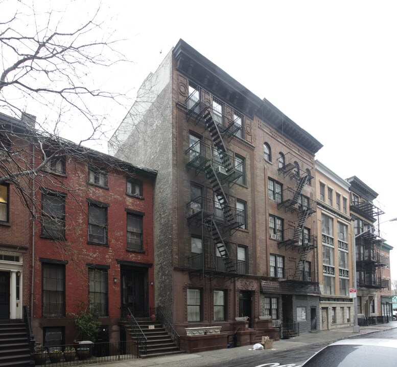 69 Pineapple St in Brooklyn, NY - Building Photo