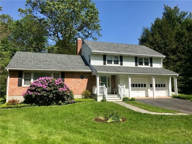 property at 52 Knapp Ln