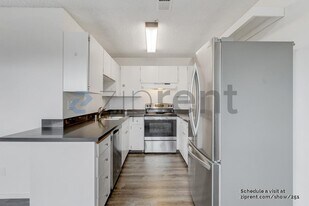 966 Borden Villa Dr in Santa Rosa, CA - Building Photo