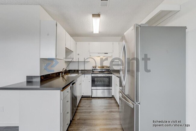 966 Borden Villa Dr in Santa Rosa, CA - Building Photo - Building Photo