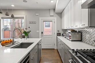 55 Hutchings St in Boston, MA - Building Photo - Building Photo