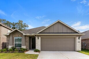 1104 Bight Ct in Crosby, TX - Building Photo