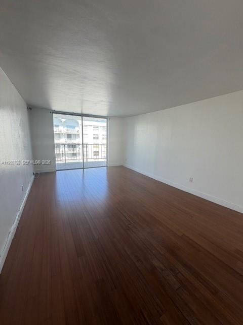 494 NW 165th St in Miami, FL - Building Photo - Building Photo