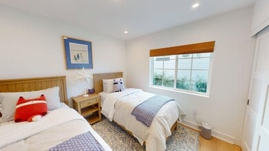 543 Orange Ave in Coronado, CA - Building Photo - Building Photo