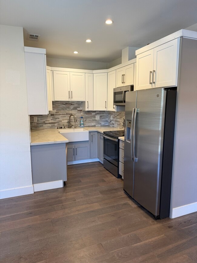 136 Corkwood Ct, Unit ADU in San Jose, CA - Foto de edificio - Building Photo