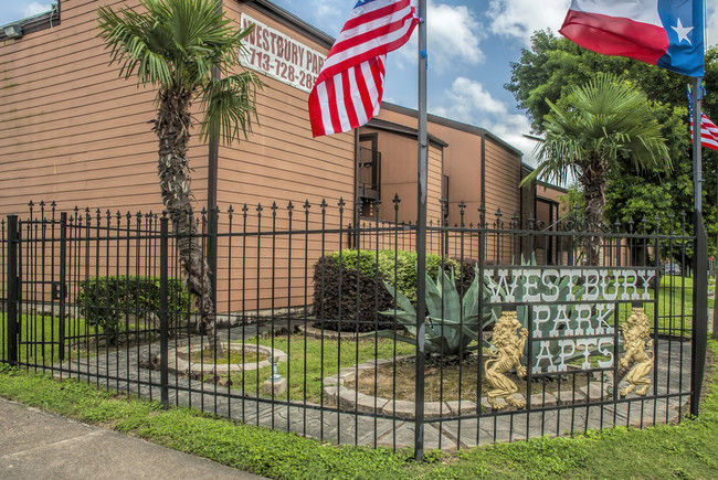 Westbury Park Apartments in Houston, TX - Building Photo - Building Photo