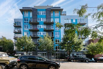 Aqua in Brooklyn, NY - Building Photo - Building Photo