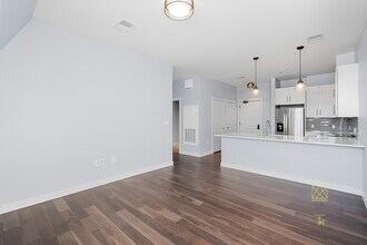 136 Babcock St in Brookline, MA - Building Photo - Building Photo
