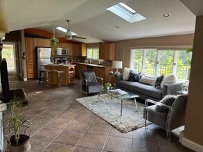 139 W Shore Trail in Sparta, NJ - Building Photo - Building Photo