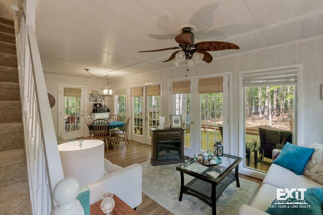132 Holly Hall Rd in Manson, NC - Building Photo - Building Photo