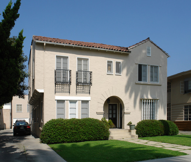 123 N. Hamilton Dr. Apartments in Beverly Hills, CA - Foto de edificio - Building Photo