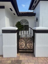 15564 SW 12th Terrace in Miami, FL - Building Photo - Building Photo