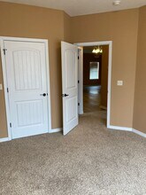 1604 Prier Ln in Webb City, MO - Building Photo - Building Photo