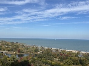 1660 N La Salle Dr in Chicago, IL - Foto de edificio - Building Photo