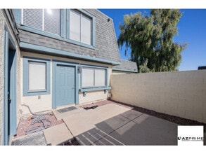 3215 W Royal Palm Rd in Phoenix, AZ - Building Photo - Building Photo